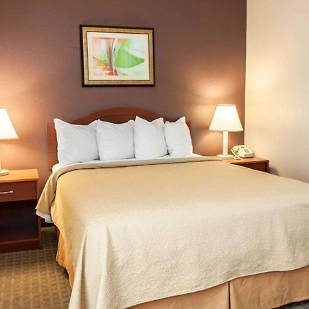 Quality Inn And Suites Indianapolis Zewnętrze zdjęcie