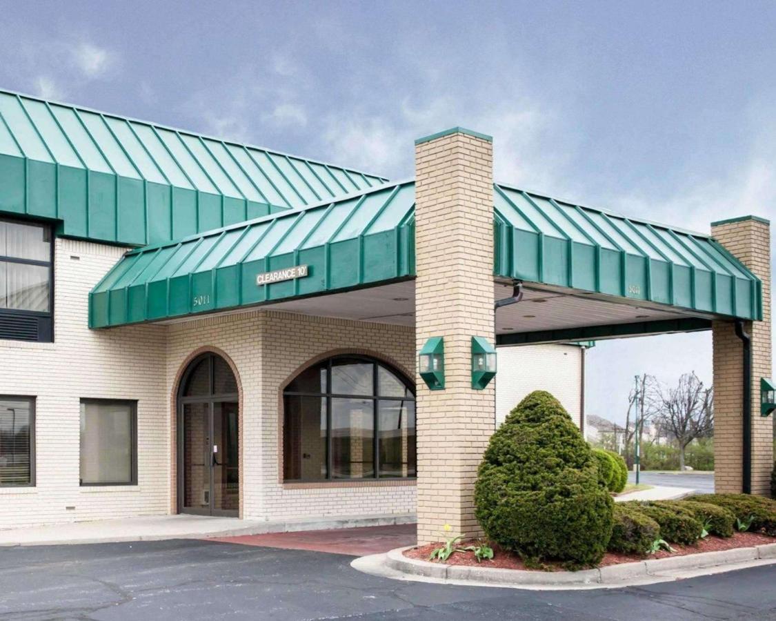 Quality Inn And Suites Indianapolis Zewnętrze zdjęcie