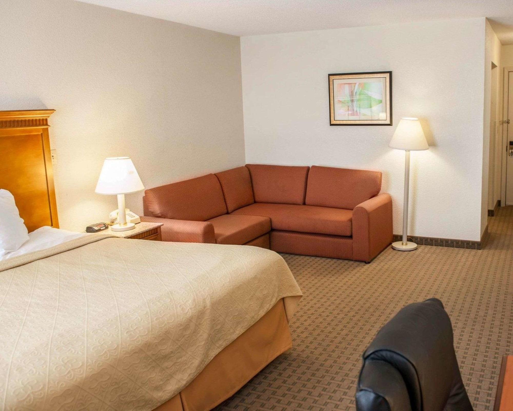 Quality Inn And Suites Indianapolis Zewnętrze zdjęcie