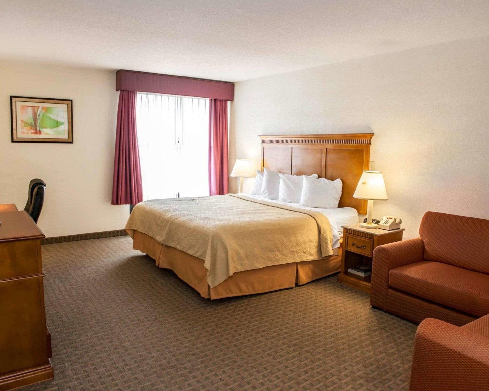 Quality Inn And Suites Indianapolis Zewnętrze zdjęcie