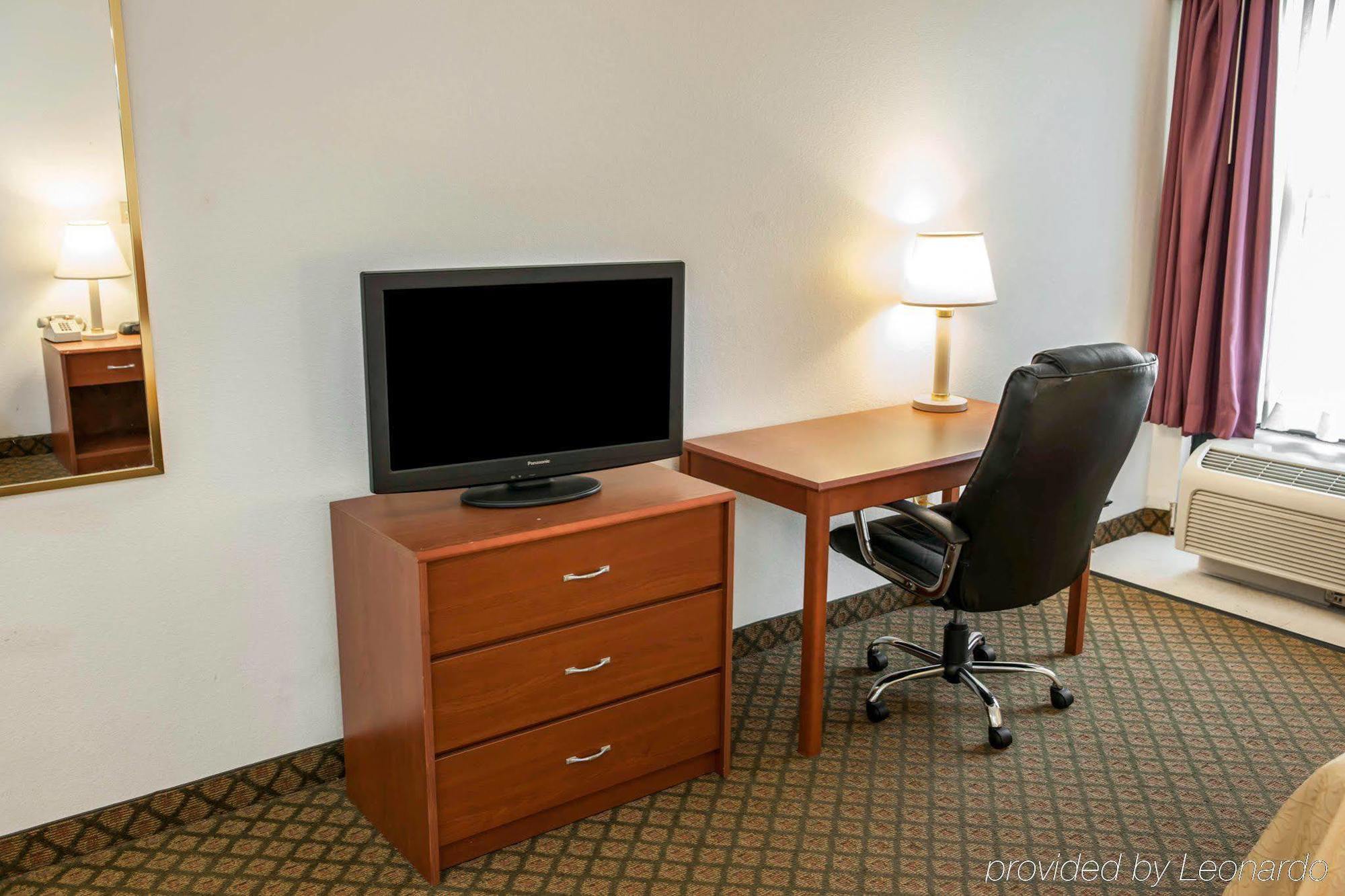 Quality Inn And Suites Indianapolis Zewnętrze zdjęcie