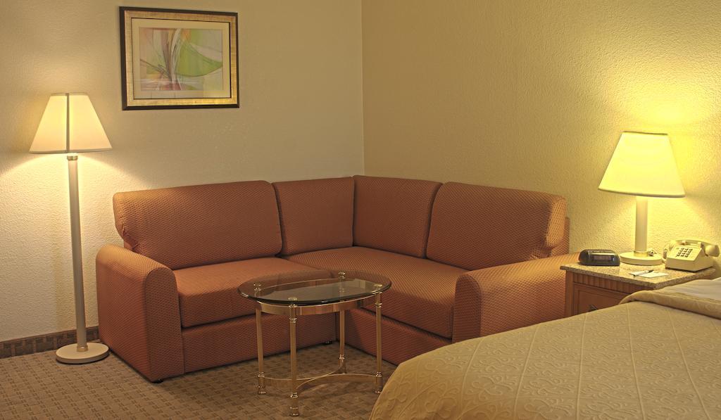 Quality Inn And Suites Indianapolis Zewnętrze zdjęcie